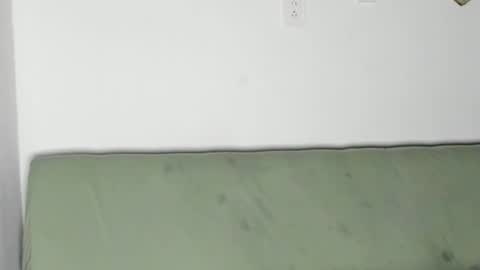 sheilanyarturo online show from 02/18/26, 01:01