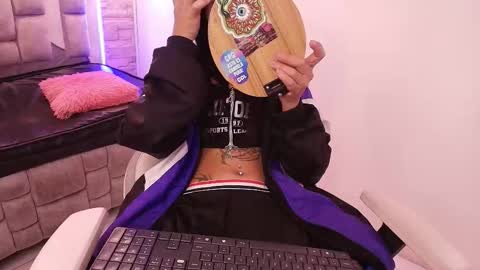 sheilly_brown online show from 10/01/25, 07:42