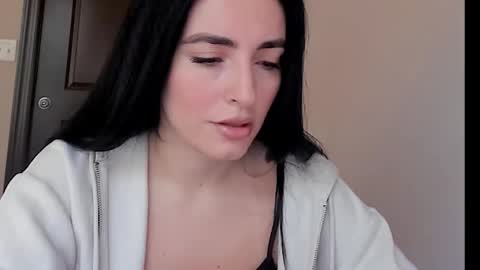 sheisallthat online show from 11/07/25, 08:42