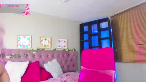 Shelby cute  online show from 09/23/25, 01:25