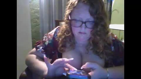 Snapshot of shelbyannn chatting on 12/31/24, 02:08 Red online show from 12/31/24, 02:08