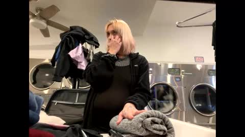 Shelby holes online show from 12/17/24, 01:39