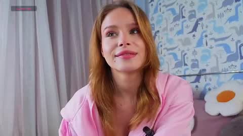 Snapshot of sheliamuyres chatting on 06/16/26, 01:41 Lina online show from 06/16/26, 01:41