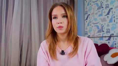 Snapshot of sheliamuyres chatting on 06/19/26, 01:43 Lina online show from 06/19/26, 01:43