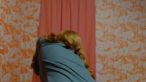 Erika online show from 01/06/25, 09:32