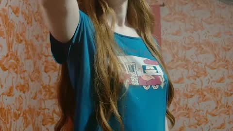 Erika online show from 04/09/26, 02:44