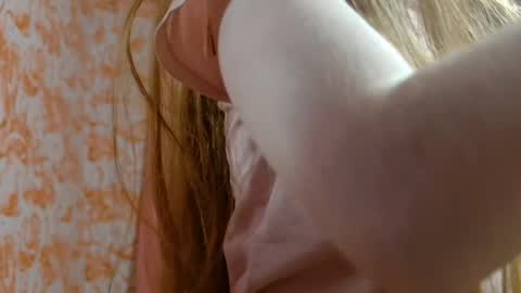 Erika online show from 04/15/26, 01:56