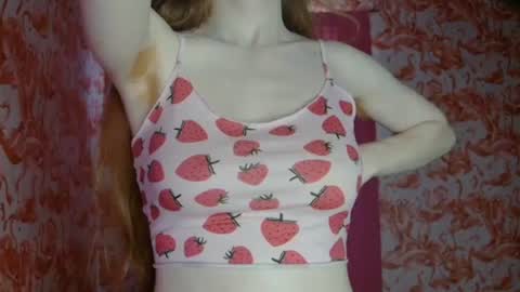 Snapshot of shelikessoymilk chatting on 06/12/26, 05:12 Erika online show from 06/12/26, 05:12