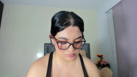 Snapshot of shell_1 chatting on 05/20/26, 12:28 S H E L L online show from 05/20/26, 12:28