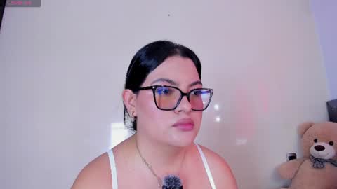 Snapshot of shell_1 chatting on 06/17/26, 07:37 S H E L L online show from 06/17/26, 07:37