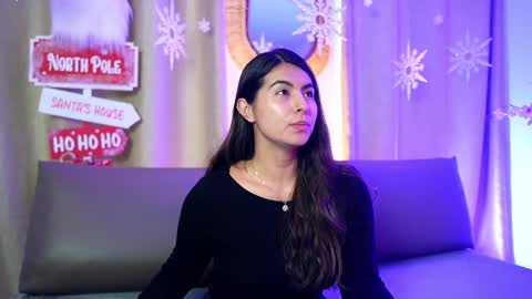  Transmission schedule Monday - Friday 715 am to 200 pm time Colombia  online show from 12/20/25, 12:56