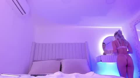 shelynna_azzul online show from 03/10/25, 08:56