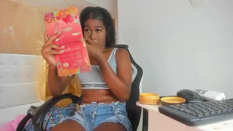 shenielxxx online show from 12/05/24, 12:22