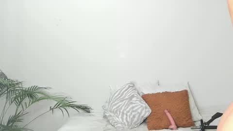 Snapshot of sherlyn_adams69 chatting on 02/12/25, 02:45 Sherlyn Adams online show from 02/12/25, 02:45