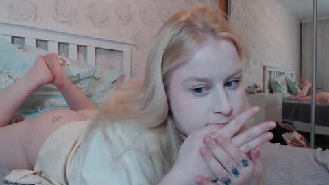 Snapshot of sherlystero chatting on 12/07/24, 02:02 sher online show from 12/07/24, 02:02