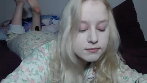 Snapshot of sherlystero chatting on 01/24/25, 05:53 sher online show from 01/24/25, 05:53