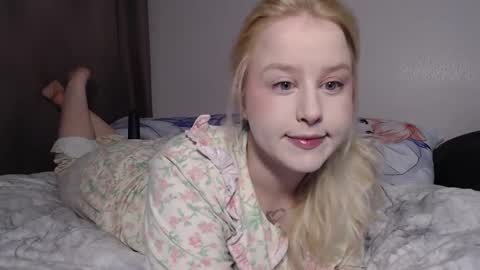 Snapshot of sherlystero chatting on 01/28/25, 12:11 sher online show from 01/28/25, 12:11