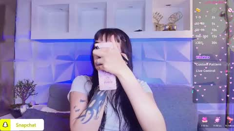 mia online show from 03/05/26, 11:06