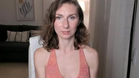 Snapshot of shesleepsnaked chatting on 02/16/25, 08:00 shesleepsnaked online show from 02/16/25, 08:00