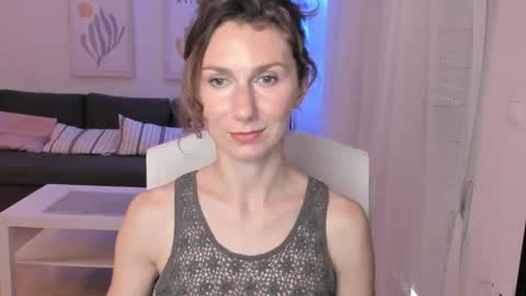 Snapshot of shesleepsnaked chatting on 03/12/25, 05:17 shesleepsnaked online show from 03/12/25, 05:17