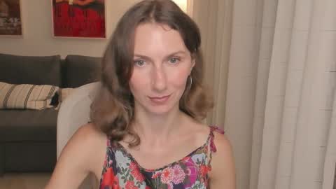 Snapshot of shesleepsnaked chatting on 09/29/25, 06:46 shesleepsnaked online show from 09/29/25, 06:46