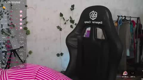 Vanessa online show from 10/07/25, 02:58