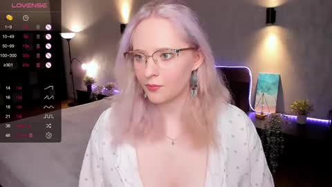 Hello guys my name is Aemilia online show from 02/09/25, 07:16