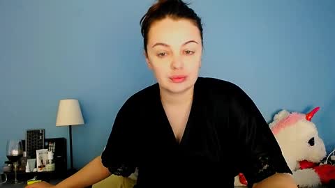 Vikki online show from 04/03/26, 10:24