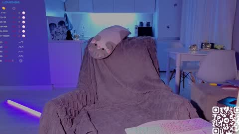 Snapshot of shey1i chatting on 01/12/25, 05:22 Sheyli online show from 01/12/25, 05:22