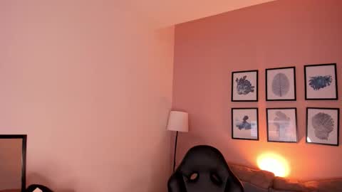 Sheyla online show from 02/06/26, 04:28