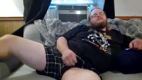 Snapshot of shifty885 chatting on 09/25/25, 10:46 shifty885 online show from 09/25/25, 10:46