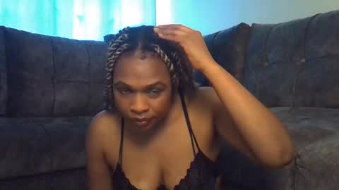 Snapshot of shiksmson chatting on 11/28/25, 11:02 shiksmson online show from 11/28/25, 11:02