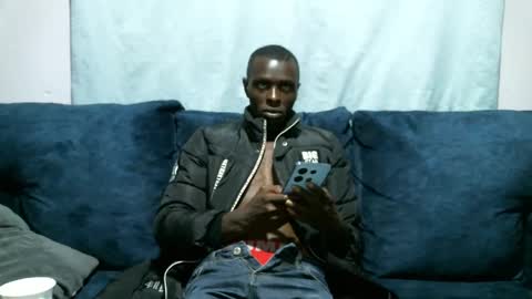 Snapshot of shikwekwe chatting on 01/27/25, 11:54 Collorewamadeals online show from 01/27/25, 11:54