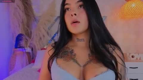 shimmer_lure online show from 10/25/25, 08:03