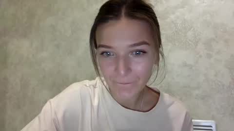 Jesica online show from 10/12/25, 08:08