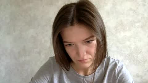 Snapshot of shining_pearl chatting on 07/26/26, 10:44 Jesica online show from 07/26/26, 10:44