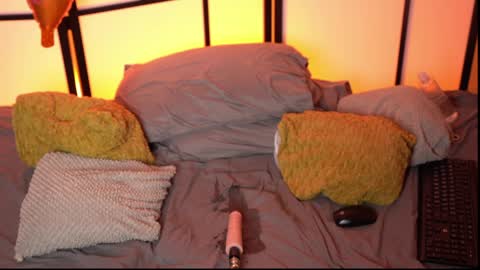 Aurora Lexi Daniela Wendynew online show from 04/05/26, 12:41