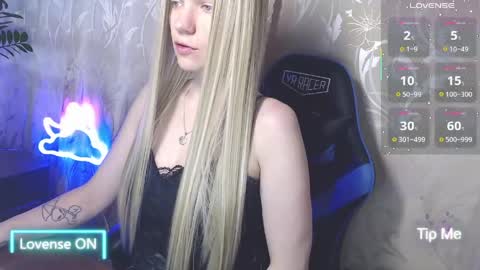 Victoria online show from 05/17/26, 07:28