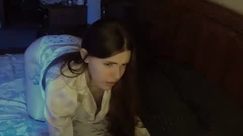 shiraha___rafieru online show from 10/18/25, 08:42