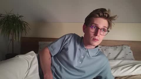 Matthew online show from 11/23/25, 04:29