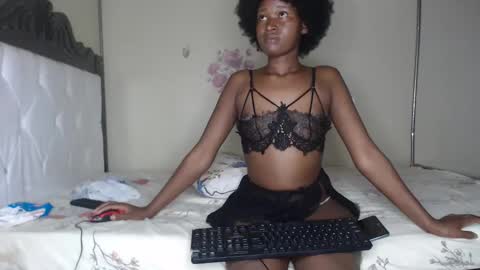 Shi-ro online show from 09/10/25, 10:48