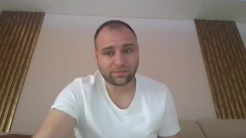 shmele_04 online show from 10/07/25, 12:02