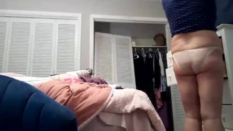 shmooinaround online show from 11/21/25, 12:04