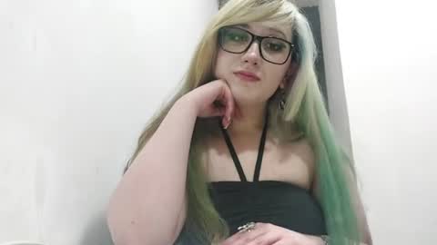 Snapshot of shondrapisani chatting on 06/15/26, 11:29 shondrapisani online show from 06/15/26, 11:29