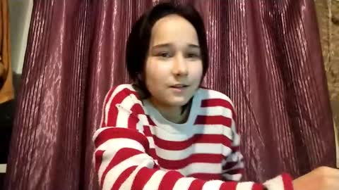 Snapshot of shonnacooperrider chatting on 11/13/25, 01:43 Margo online show from 11/13/25, 01:43