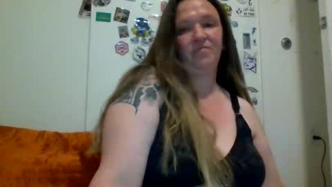 Snapshot of shootingstarr747 chatting on 06/10/26, 08:19 shootingstarr747 online show from 06/10/26, 08:19