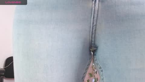 Snapshot of shopiagarcia_ chatting on 05/10/26, 01:44 lamai online show from 05/10/26, 01:44