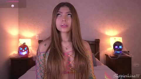 Sophie online show from 10/29/25, 04:09