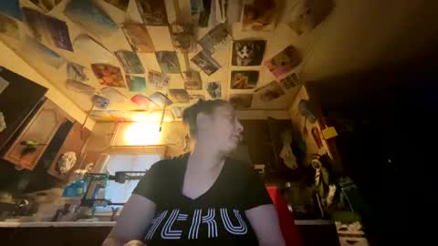 shorty920505 online show from 10/18/25, 12:02