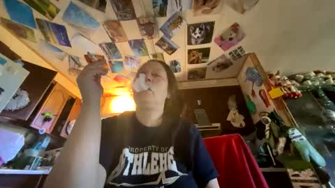 shorty920505 online show from 10/18/25, 05:57